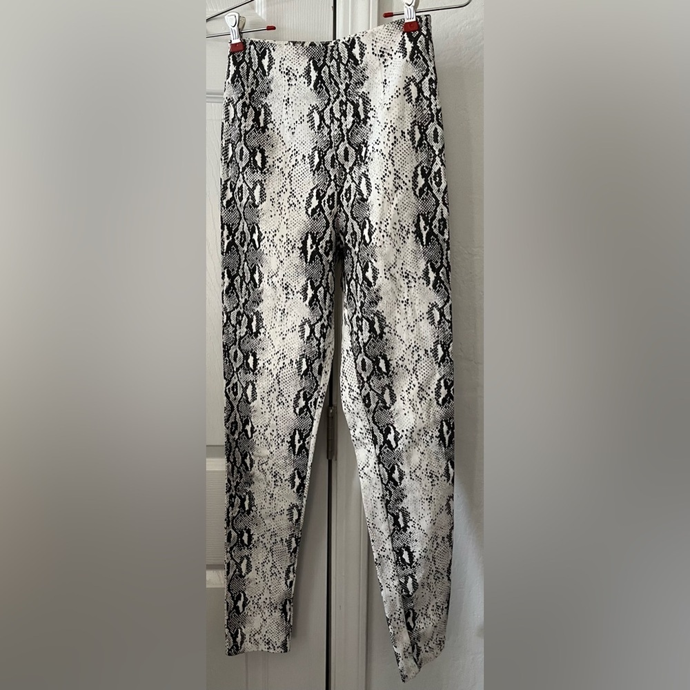 NWOT Salty Snake Print Hi Rise Black/White Pants size Small